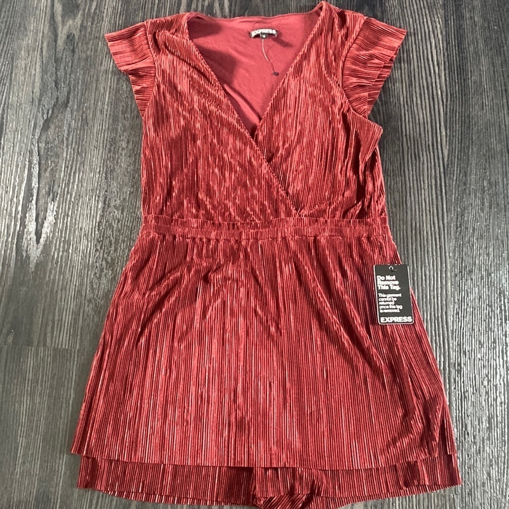 NWT🍍EXPRESS SKORT 🍍SIZE MED🍍K-1